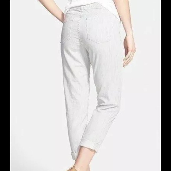 J Brand 9036 Aoki low rise sz 29 - Picture 3 of 3